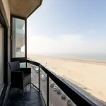 Apartment In With Sea View