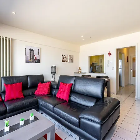 Sunny Seaside With Garage Blankenberge