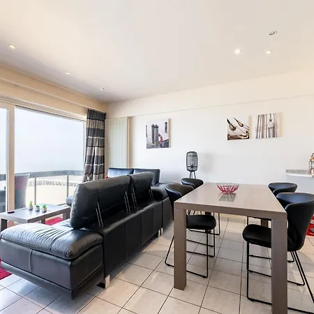 In With Sea View Apartment