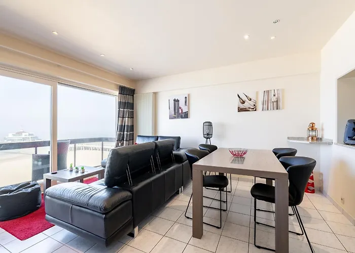 In With Sea View Apartment