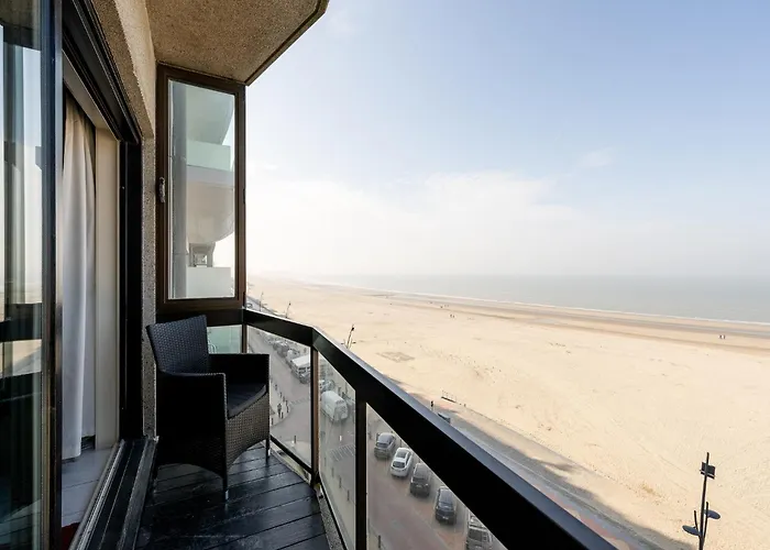 Apartment In With Sea View